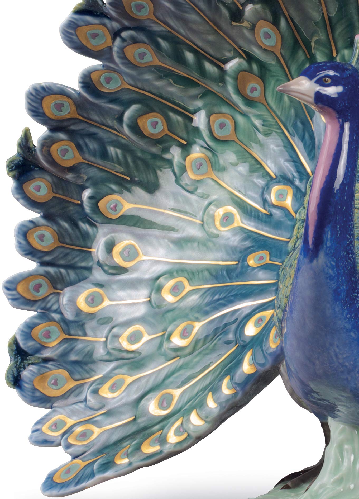Amazon.com: LLADRÓ Peacock Figurine. Porcelain Peacock Figure